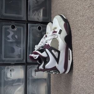 Jordan 4 Retro x Paris Saint-Germain